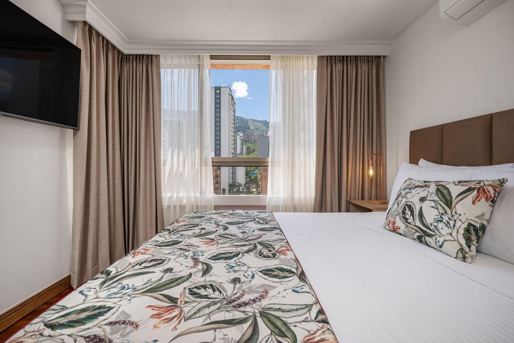 Alcazar De Oviedo By Ee Hoteles Medellín Exteriér fotografie